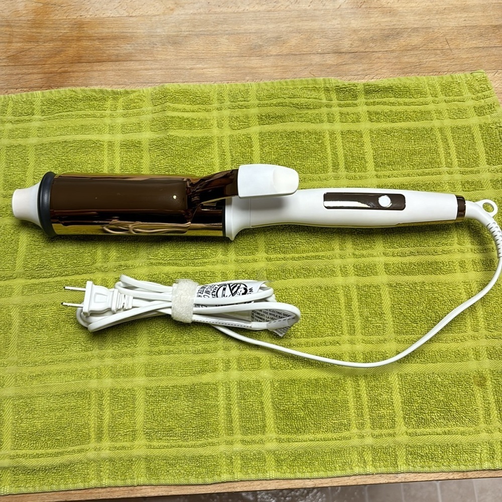 KRISTIN ESS 2" SOFT BEND CURLING IRON - Picture 2 of 6